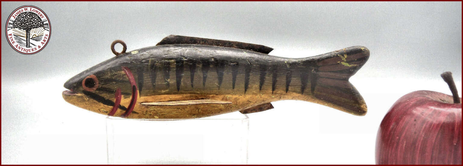 VINTAGE FISH DECOY American Antiques